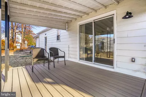 Exterior - 1420 Gilbert Rd, Arnold, MD 21012 photo 2 of 4