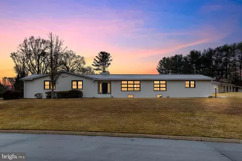 1775 Baldwin Dr, Millersville, MD 21108