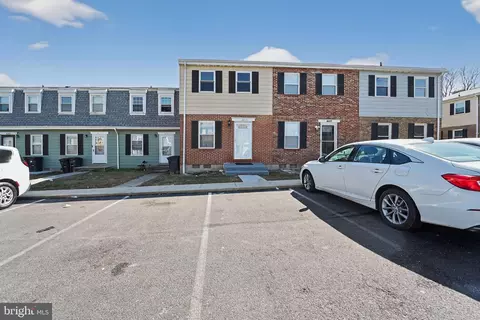8215 Tomlinson Ct, Severn, MD 21144