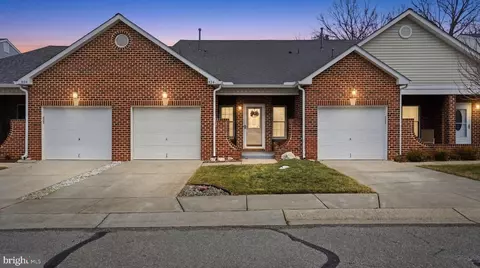 926 Perry Landing Ct, Annapolis, MD 21401