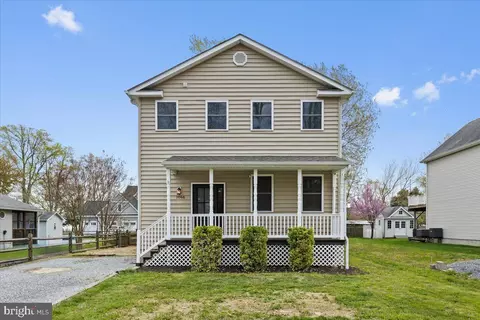 1066 Walnut Ave, North Beach, MD 20714