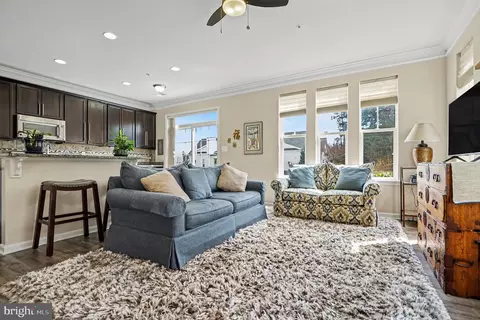 Living - 7915 Charles Ct, Pasadena, MD 21122 photo 2 of 2