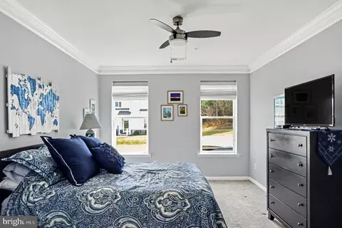 Bedroom - 7915 Charles Ct, Pasadena, MD 21122 photo 3 of 7