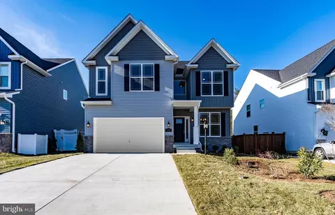 121 Clarence Ave, Severna Park, MD 21146
