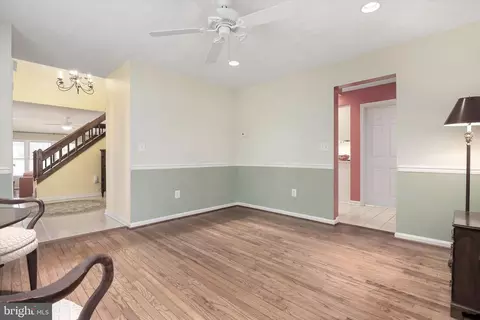 Entry Way - 2771 Gingerview Ln, Annapolis, MD 21401 photo 3 of 6