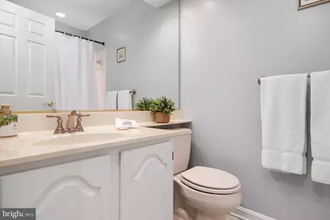 Bath - 2771 Gingerview Ln, Annapolis, MD 21401 photo 4 of 4
