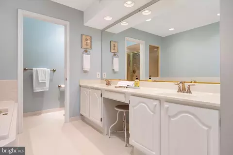 Bath - 2771 Gingerview Ln, Annapolis, MD 21401 photo 1 of 4