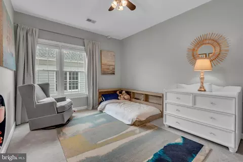 Bedroom - 706 Pilot House Dr, Annapolis, MD 21401 photo 7 of 8