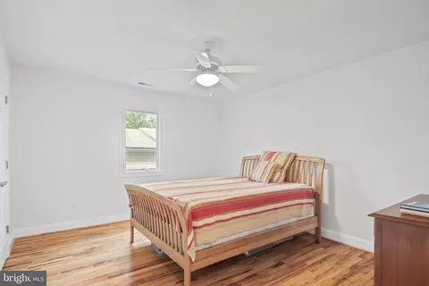 Bedroom - 6065 Melbourne Ave, Deale, MD 20751 photo 2 of 2