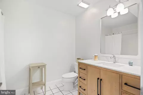 Bath - 6065 Melbourne Ave, Deale, MD 20751 photo 8 of 8