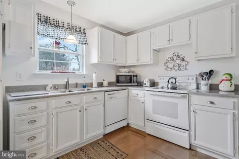 Kitchen - 120 Claiborne Rd, Edgewater, MD 21037 photo 1 of 1