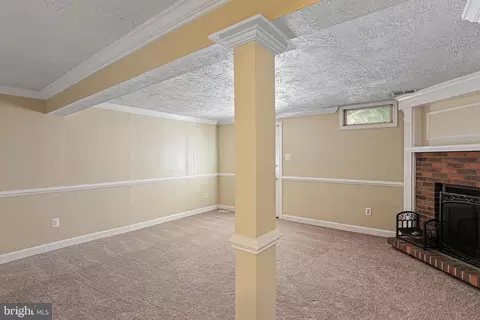 Living - 654 Willowby Run, Pasadena, MD 21122 photo 3 of 3