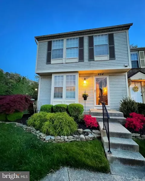 654 Willowby Run, Pasadena, MD 21122