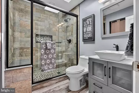 Bath - 2908 Johnson Dr, Davidsonville, MD 21035 photo 1 of 4