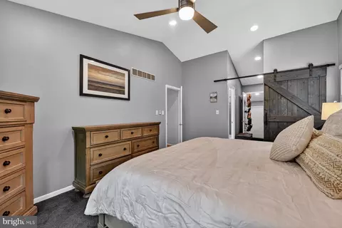Bedroom - 2908 Johnson Dr, Davidsonville, MD 21035 photo 4 of 4