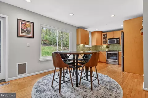 Dining - 2908 Johnson Dr, Davidsonville, MD 21035 photo 5 of 5