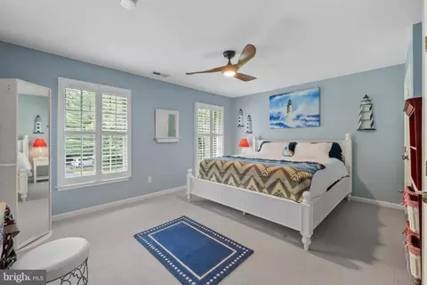 Bedroom - 42 Poplar Point Rd, Edgewater, MD 21037 photo 6 of 9
