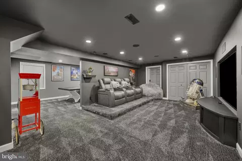 Entry Way - 42 Poplar Point Rd, Edgewater, MD 21037 photo 6 of 6