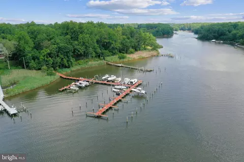 View/Area - 42 Poplar Point Rd, Edgewater, MD 21037 photo 2 of 4