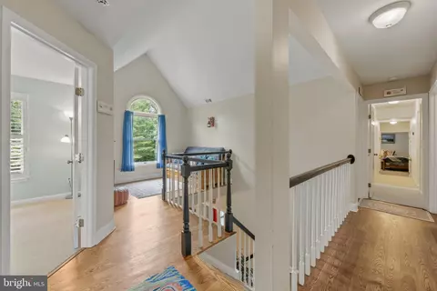 Entry Way - 42 Poplar Point Rd, Edgewater, MD 21037 photo 5 of 6