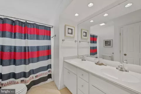 Bath - 42 Poplar Point Rd, Edgewater, MD 21037 photo 5 of 6