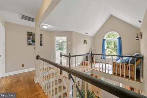 Entry Way - 42 Poplar Point Rd, Edgewater, MD 21037 photo 4 of 6
