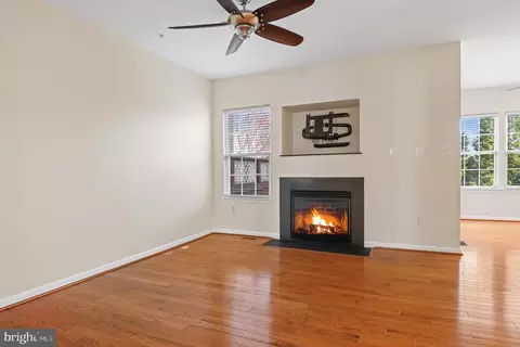 Living - 70 Two Rivers Dr, Edgewater, MD 21037 photo 10 of 14