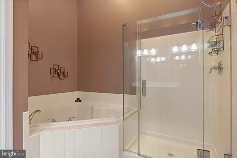 Bath - 70 Two Rivers Dr, Edgewater, MD 21037 photo 5 of 6