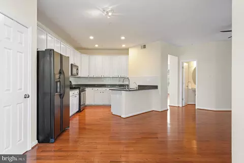 Kitchen - 70 Two Rivers Dr, Edgewater, MD 21037 photo 4 of 4