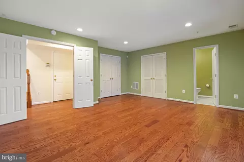 Living - 70 Two Rivers Dr, Edgewater, MD 21037 photo 3 of 14