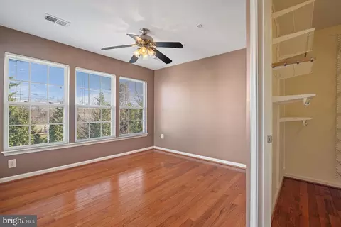 Bedroom - 70 Two Rivers Dr, Edgewater, MD 21037 photo 2 of 4