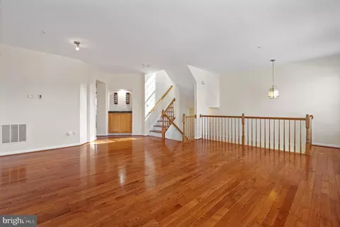 Living - 70 Two Rivers Dr, Edgewater, MD 21037 photo 8 of 14
