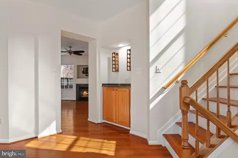 Entry Way - 70 Two Rivers Dr, Edgewater, MD 21037 photo 5 of 6