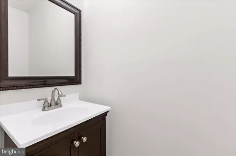 Bath - 554 Melissa Ct, Arnold, MD 21012 photo 1 of 2