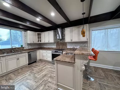 Kitchen - 441 Harding Ave, Odenton, MD 21113 photo 3 of 3