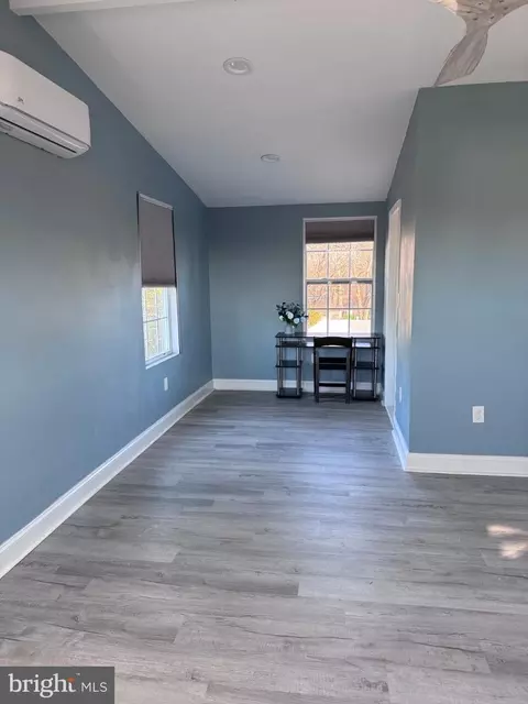Entry Way - 441 Harding Ave, Odenton, MD 21113 photo 3 of 4