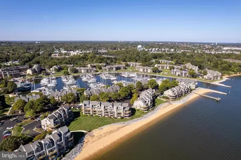 2110 Chesapeake Harbour Dr #101, Annapolis, MD 21403