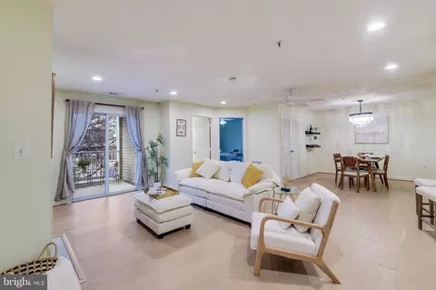 623 Admiral Dr #304, Annapolis, MD 21401