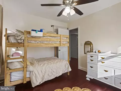 Bedroom - 1371 Dicus Mill Rd, Severn, MD 21144 photo 4 of 8