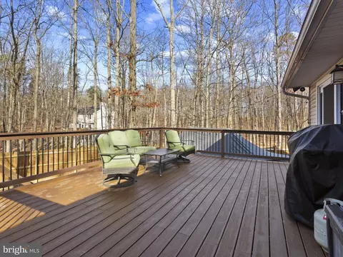 Exterior - 1371 Dicus Mill Rd, Severn, MD 21144 photo 4 of 6