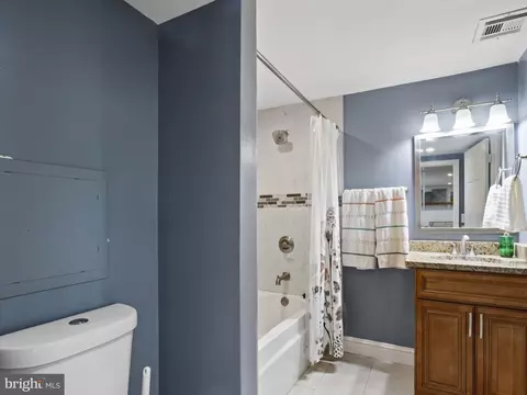 Bath - 1371 Dicus Mill Rd, Severn, MD 21144 photo 2 of 5