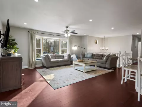 Living - 1371 Dicus Mill Rd, Severn, MD 21144 photo 1 of 3