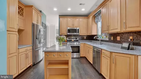 Kitchen - 2801 Klein Ct, Crofton, MD 21114 photo 2 of 5