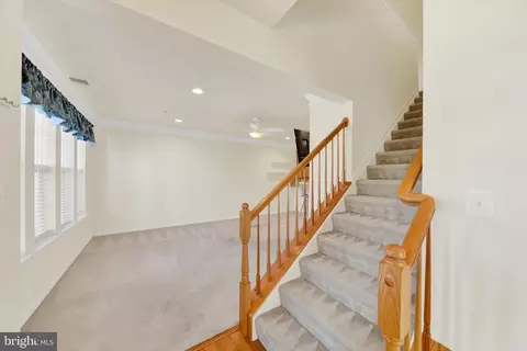 Living - 124 Jacobia Dr #B-8, Pasadena, MD 21122 photo 1 of 4