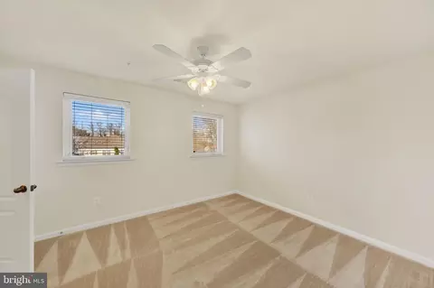 Bedroom - 124 Jacobia Dr #B-8, Pasadena, MD 21122 photo 2 of 4
