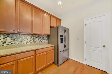 Kitchen - 124 Jacobia Dr #B-8, Pasadena, MD 21122 photo 3 of 3