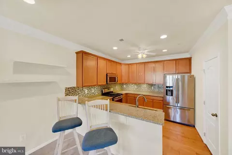 Kitchen - 124 Jacobia Dr #B-8, Pasadena, MD 21122 photo 1 of 3