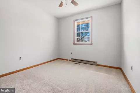 Bedroom - 2164 Springdale Rd, Pasadena, MD 21122 photo 4 of 4