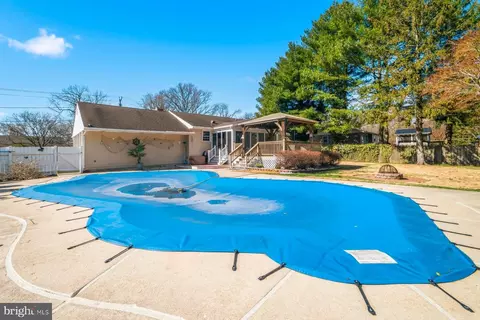 Exterior - 2164 Springdale Rd, Pasadena, MD 21122 photo 5 of 8