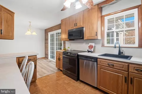 Kitchen - 2164 Springdale Rd, Pasadena, MD 21122 photo 1 of 1